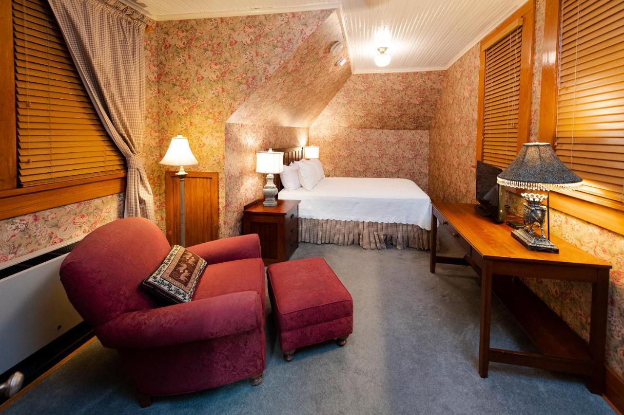 فندق Captain Henderson House أركدلفيا الغرفة الصورة