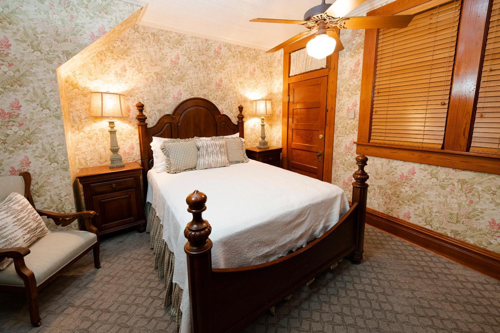 فندق Captain Henderson House أركدلفيا الغرفة الصورة