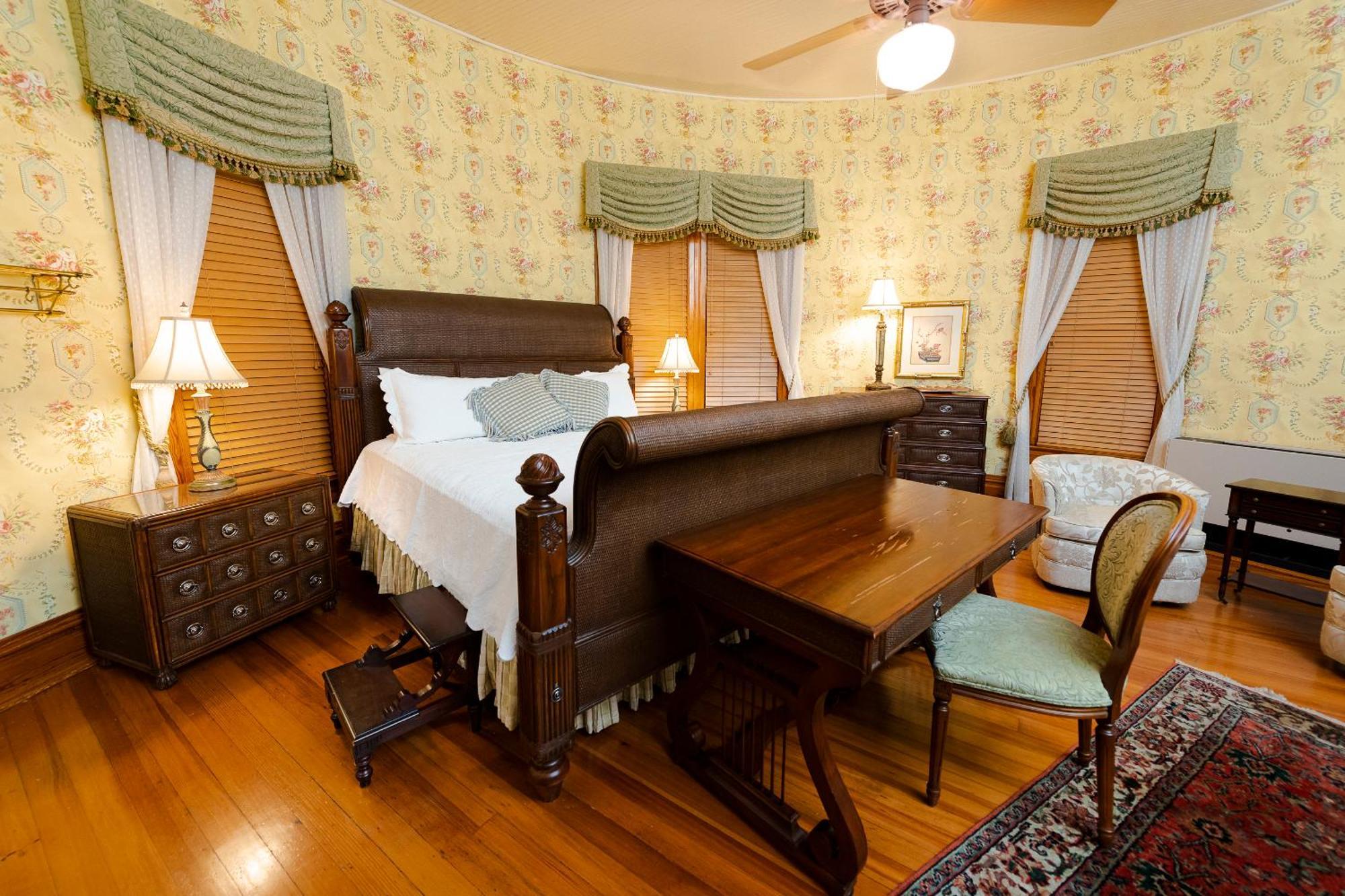 فندق Captain Henderson House أركدلفيا الغرفة الصورة