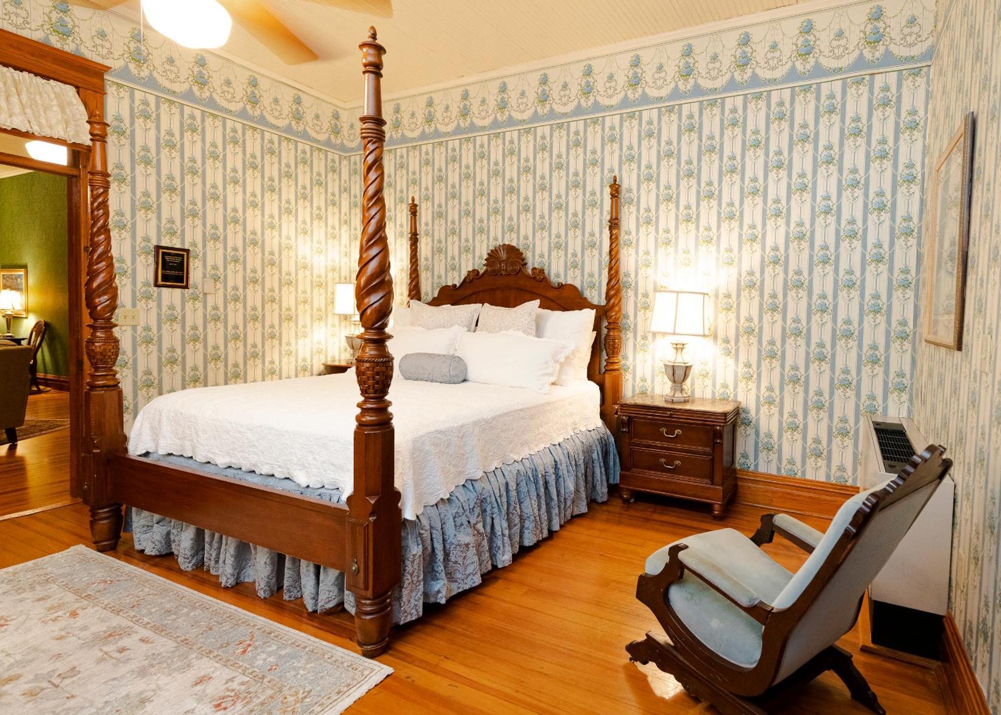 فندق Captain Henderson House أركدلفيا الغرفة الصورة