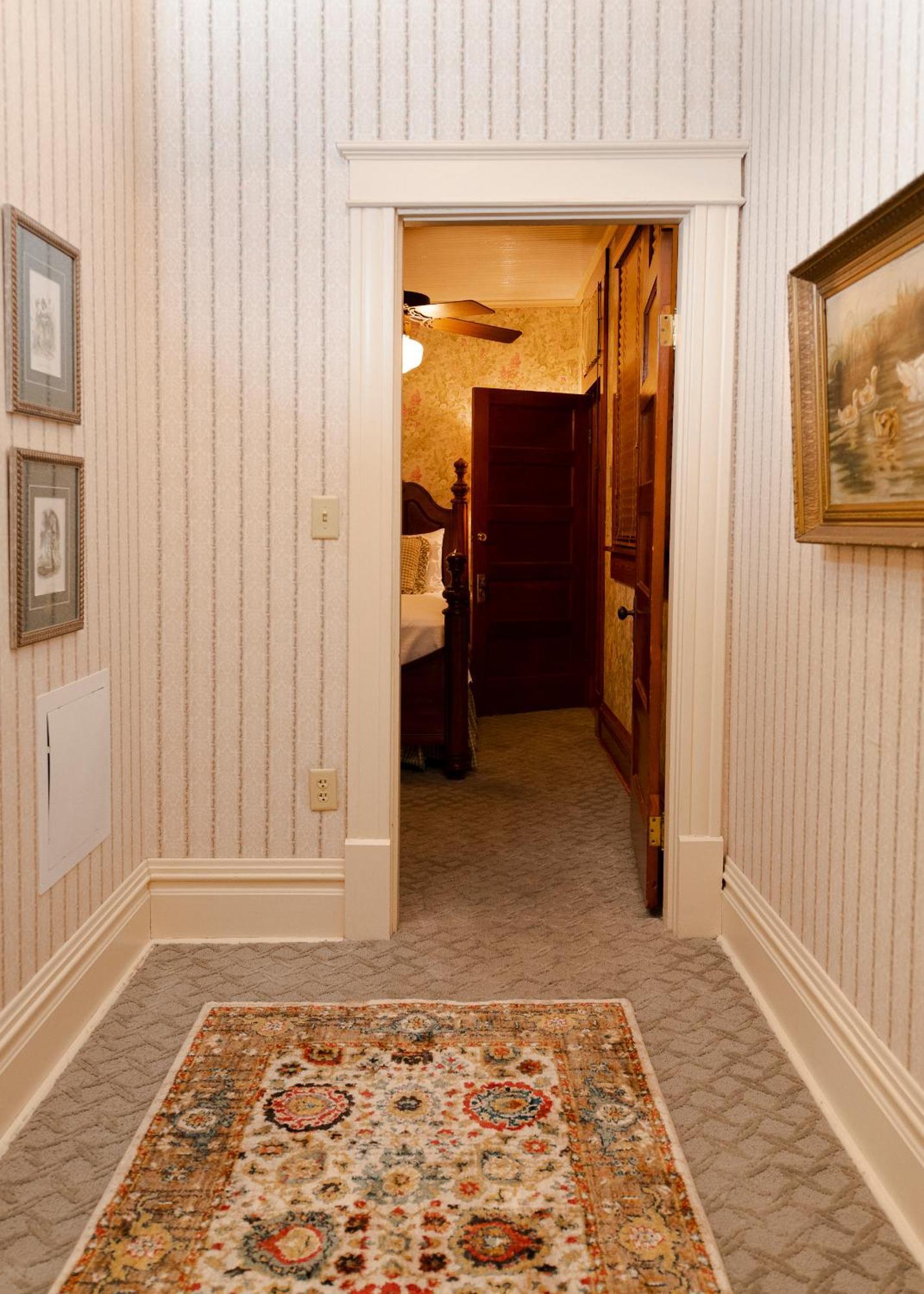 فندق Captain Henderson House أركدلفيا الغرفة الصورة