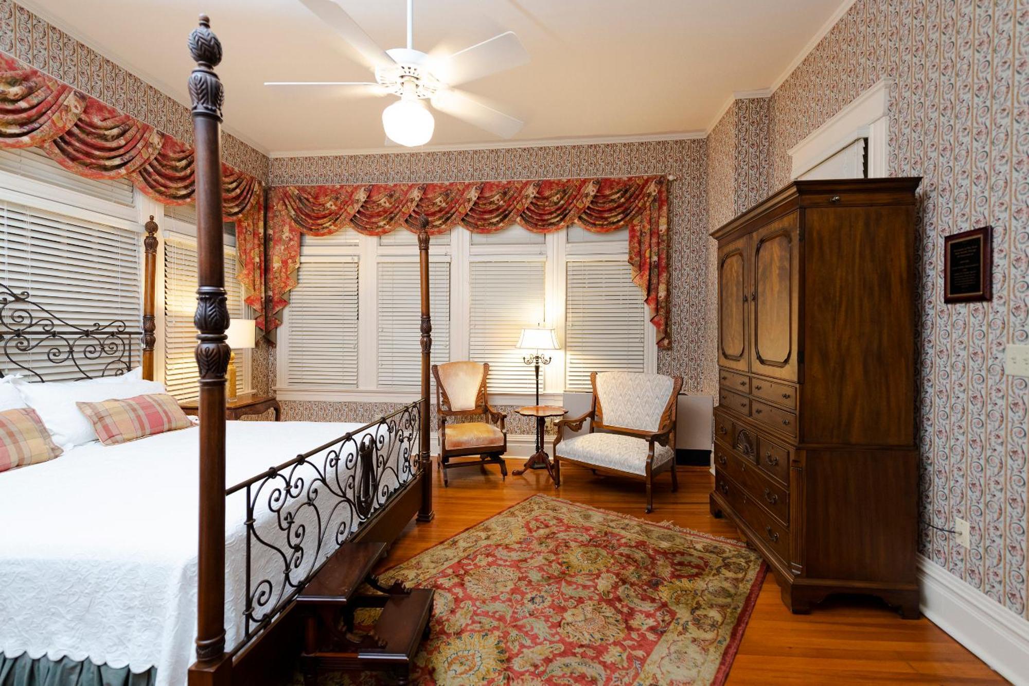 فندق Captain Henderson House أركدلفيا الغرفة الصورة
